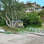 Διαμέρισμα One Near Λάρβικ