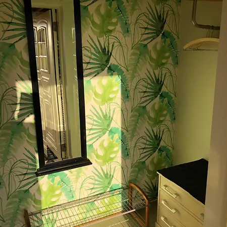 One Near Apartment *